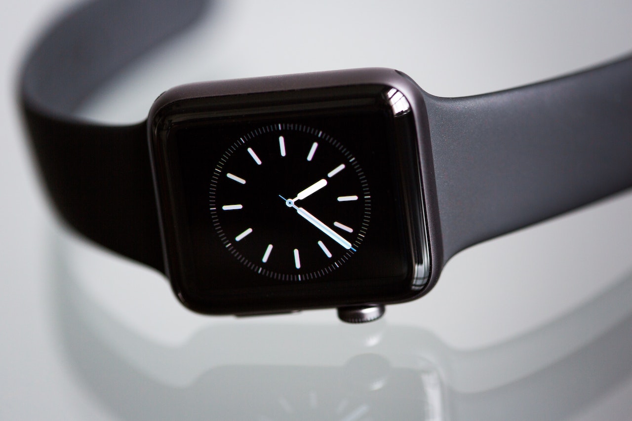 You are currently viewing The Enigma of the Apple Watch Ultra: Who’s It Really For?